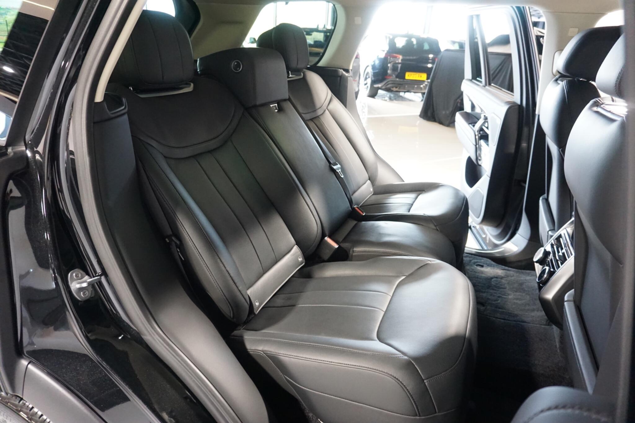 Land Rover Range Rover 3.0 P400 MHEV Autobiography SUV 5dr Petrol Auto 4WD Euro 6 (s/s) (400 ps)